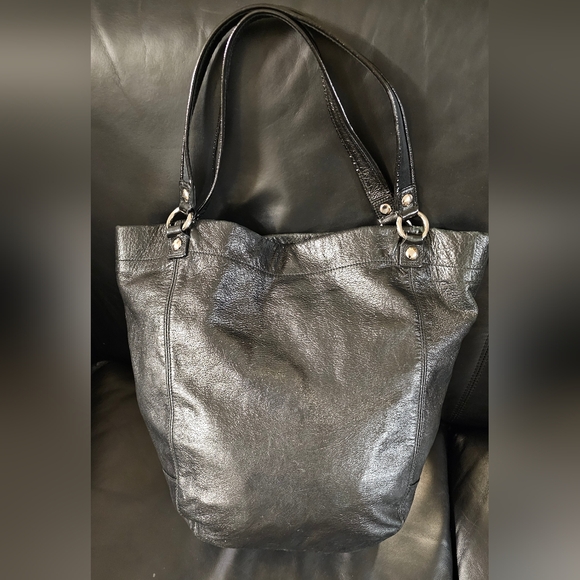 Coach Poppy Glam Tote Y2K Metallic Black Leather with silver accents EUC - Picture 11 of 16